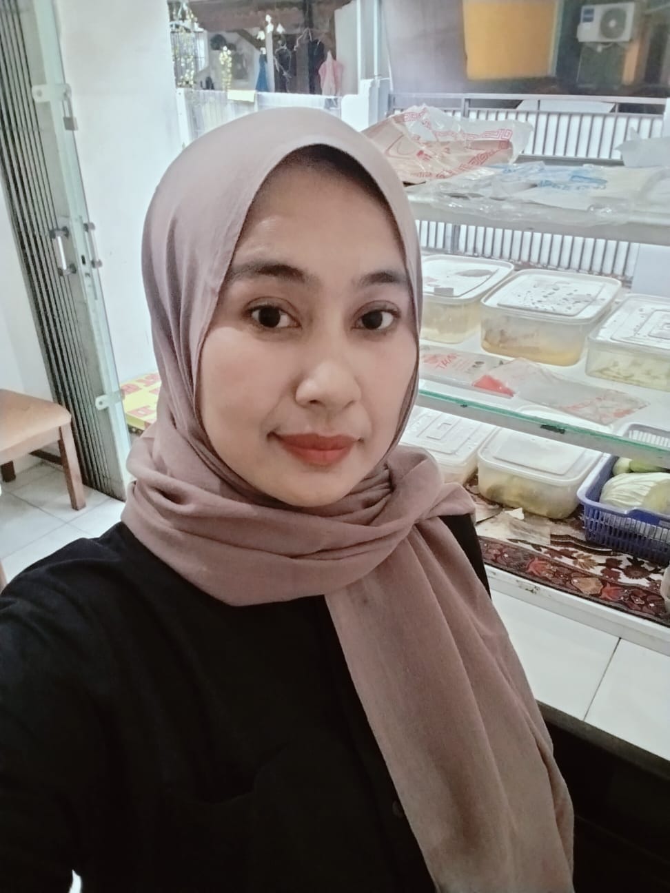 Empal Goreng–Semur Jengkol, Menu Primadona Nasi Uduk Mpok Ita 2 IMG 20251201 WA0047