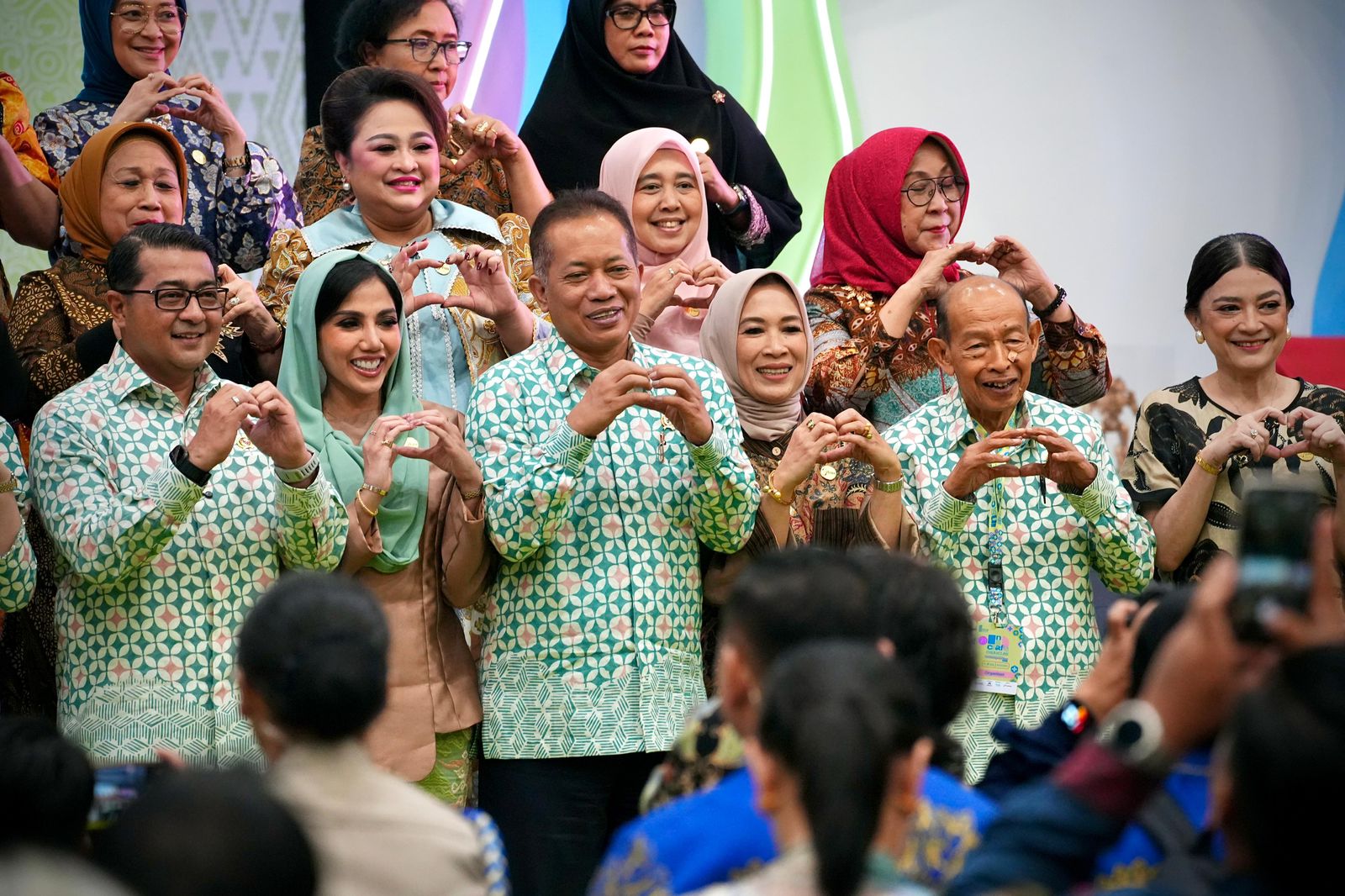 Ferry Juliantono Tegaskan Kopdes Merah Putih Sebagai Jembatan Pemasaran Produk Womenpreneur 1 pul 23
